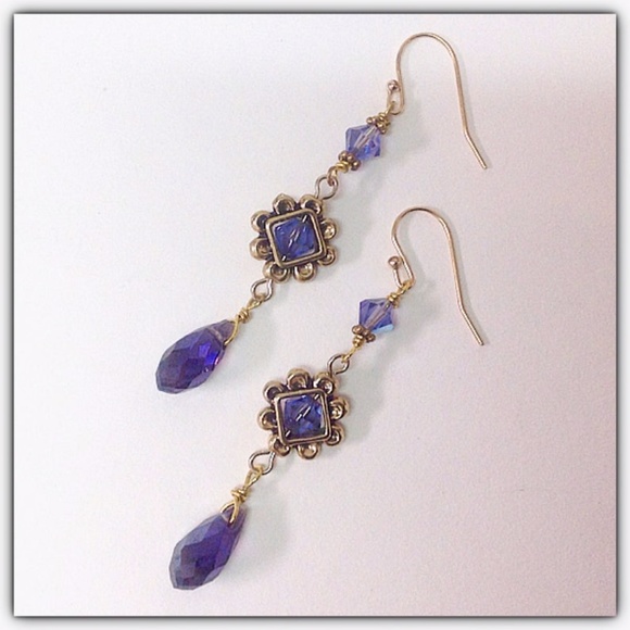 Purple Swarovski Crystals Earrings - Picture 2 of 3